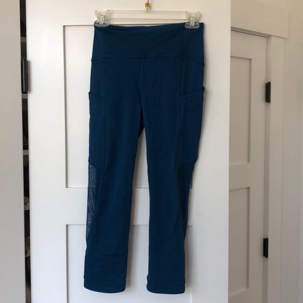 Lululemon crop training pants